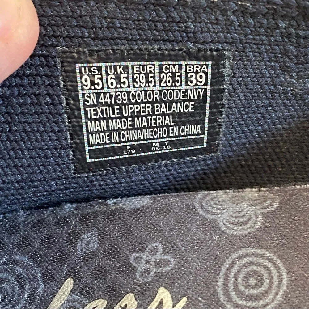 Skechers Solid Washable Knit Slip On Flats Shoes Comfort Navy Size 9.5 - Picture 4 of 7